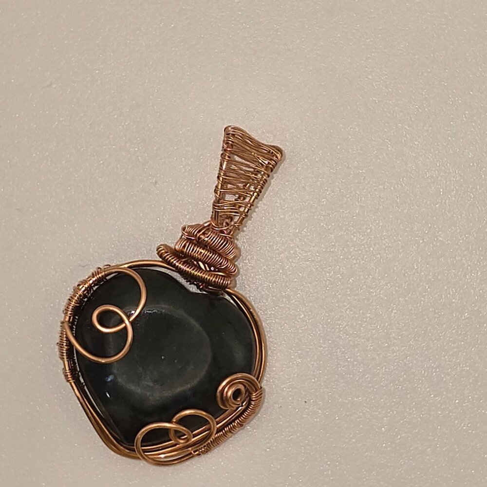 Copper Wire Wrapped Labradorite Heart Pendant - Picture 5 of 10